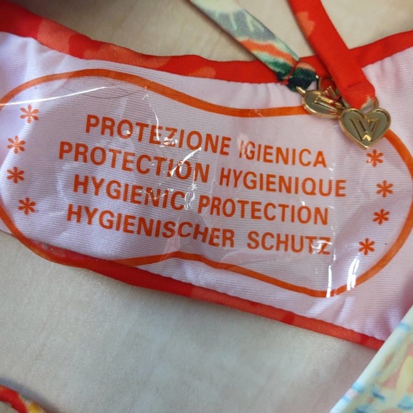 WILDFOX Geisha Tie Side Bikini Swim Bottom in Red Floral Medium - Picture 6 of 8